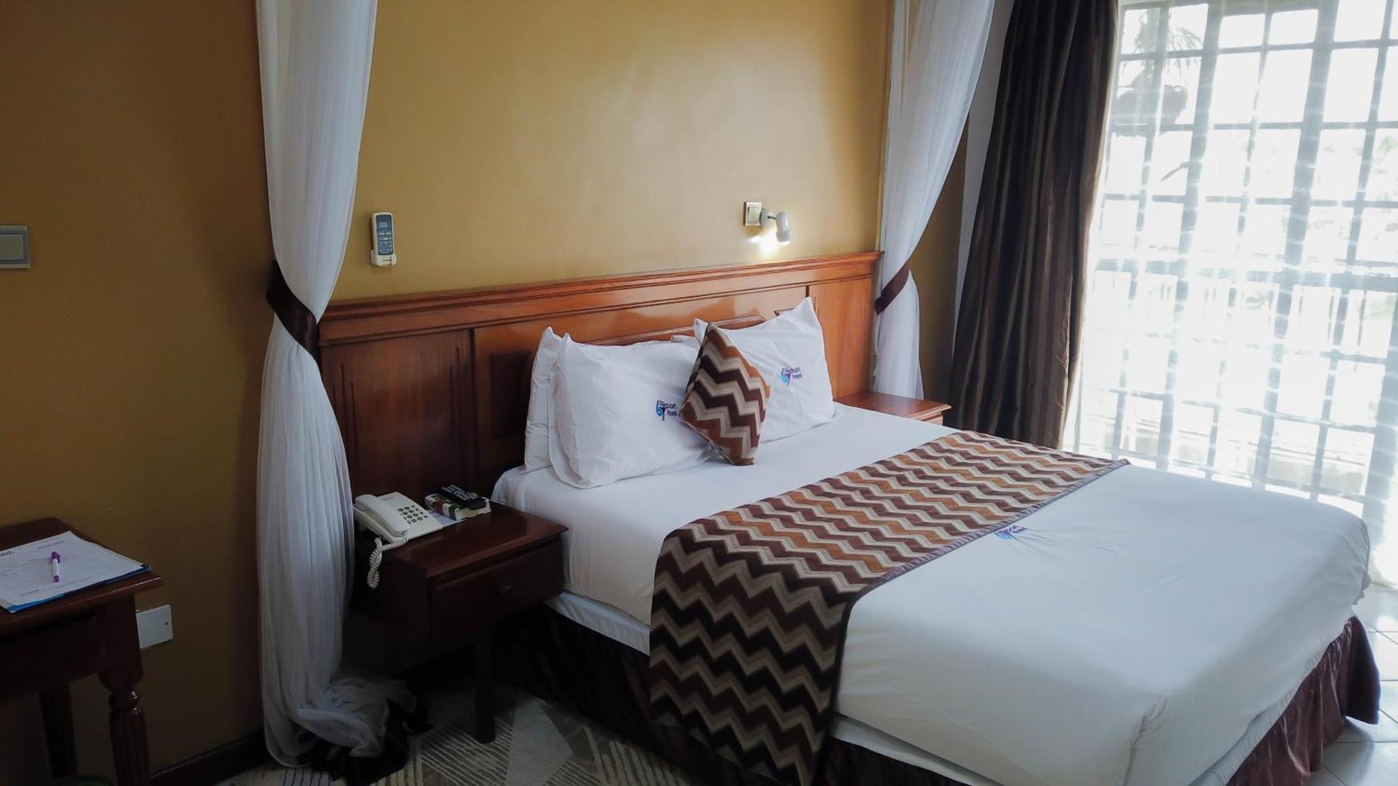 67 Airport Hotel Nairobi Mlolongo Экстерьер фото